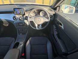 LIBERALA野々市の物件をご覧いただきまして誠にありがとうございます。心ゆくまでおクルマ選びをお楽しみください。