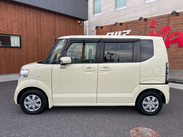 高品質な車両を低価格でお求めになれます！過走行・修復歴のひどい車両・程度の悪い車両などは店頭には並べておりませんので上質なお車のみを展示販売しております！