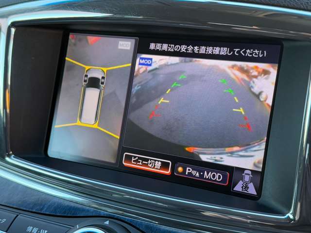 全周囲カメラ付きで駐車の際も安心してバックできます。