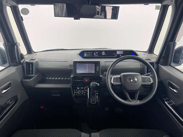 【インパネ全体】全方位で視界が広く、高い目線で運転もしやすいです！