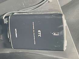 人気のオプションETC付き！料金所もノンストップ通過で渋滞知らず！後から付けると2万円前後はするオプションですので、最初から付いているのは嬉しいですね！