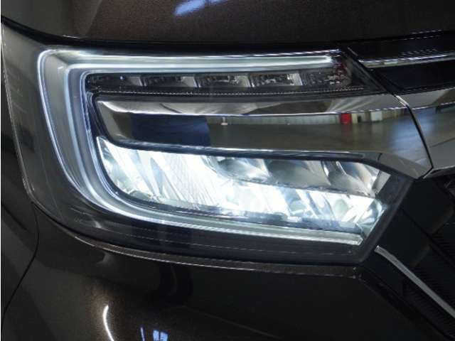 ◆LEDヘッドライト◆　LEDライトは、明るく視認性が良く、省エネで環境にもやさしいヘッドライトです！