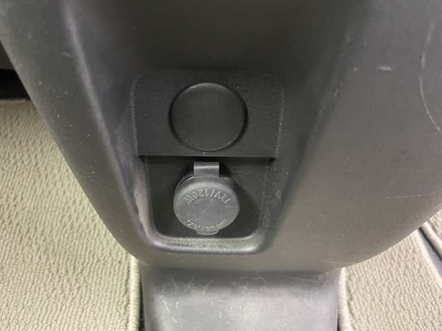 【運転席操作部】快適なドライブを楽しむための機能が装備されています！運転席から触れるので、使いやすいです！除菌プランいれていただくと、さらに清潔で安心していただけます！