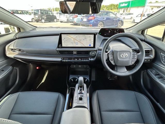 【インパネ全体】令和6年式9月登録プリウス【Z 4WD】が入荷致しました！気になる車は専用ダイヤルからお問い合わせください！試乗可能です！