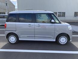 静岡ダイハツの中古車は、展示前に徹底した洗車や室内清掃を実施しております。