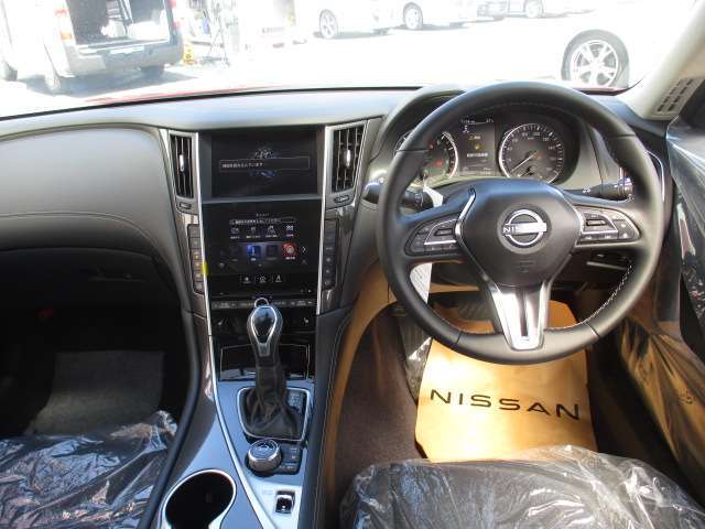 この車は、日産でご案内している高品質宣言車で、安心と満足のカーライフ宣言車です。入念なクリーニングはもちろん、安心していただけるよう、決められた整備内容や充実した保証内容でカーライフをサポートします