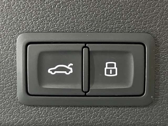 上質でお買い求めやすい輸入中古車をご案内しております。お客様のお好みに合った弊社在庫よりお選びくださいませ。