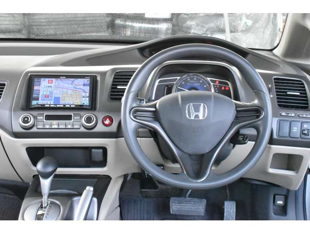 【納車をお急ぎのお客様】どうしてもすぐにお車が必要なお客様には代車をご用意させていただきます。お電話にて事前にお申し付けください。※お支払いがお済のお客様に限ります。
