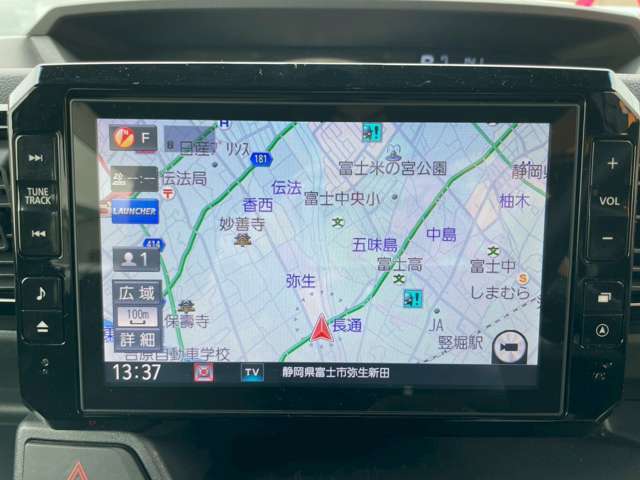 全車両法定点検を実施します！指定または認証工場にて12ヶ月及び24か月点検を実施致します。またご納車前に弊社独自の最大57項目に及ぶ点検を実施、お客様に安心してお乗り頂ける環境をご提供致します。