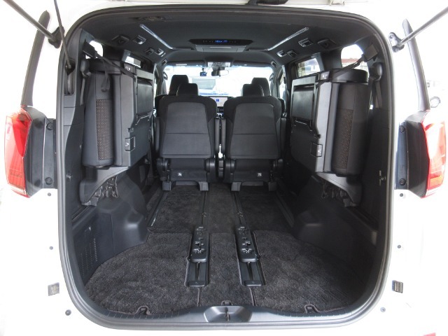 内装、外装、エンジンルームの隅ずみまでクリーニングを実施してお渡しします！プロが仕上げをしましたからピッカピカですよ～！点検整備もきっちり実施いたします。