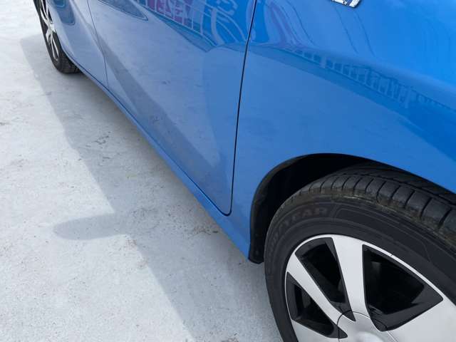 新品タイヤ交換あります。詳しくはスタッフまでお問合せ下さい