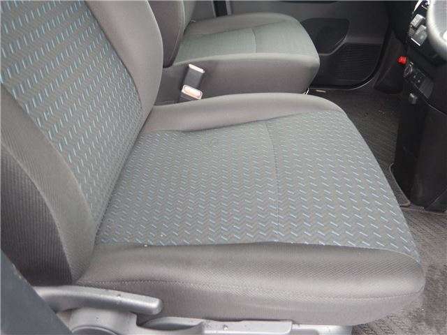 ナビ、ドライブレコーダー等の取付はもちろん、ライトのバルブ、車高調、エアロ取付、塗装、フィルム、ラッピング等カスタムも扱っております！お気軽にお問い合わせくださいませ！