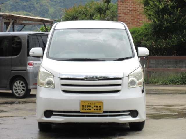 お手頃な価格で高品質なお車の仕入れに力を注いでおります。価格・グレード・装備等、比べて頂けましたら幸いです。安心のカーライフを全力でサポートさせて頂きます。スタッフ一同ご来店をお待ちしております。