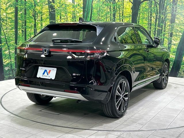 大好評のボディコーティング「弾スプラッシュコート」もご納車までに施工可能。通常のガラスコートと異なる、耐久年数6年の無機質ガラスコーティングが、ボディをキレイな状態に保ってくれます。