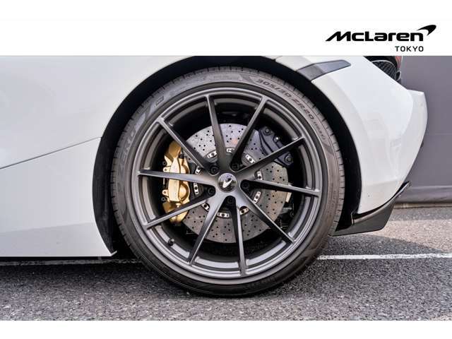 20 x 11.0J インチ..305/30/R20 インチ