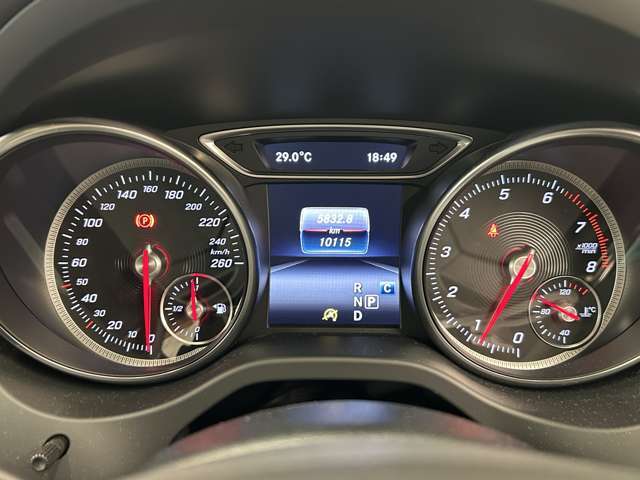 修復歴（事故歴）のある車は販売致しません！※当社基準による調査の結果、修復歴車と判断された車両は一部店舗を除き、販売を行なっておりません。万一、納車時に修復歴があった場合にはご契約の解除等に応じます。