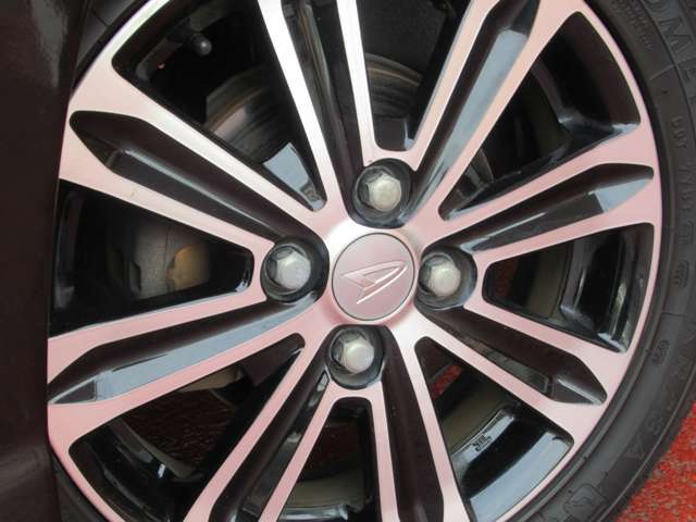 紀勢自動車道、紀勢大内山インターより車で20分、伊勢自動車道、玉城インターより車で30分、R260沿いピンクの看板が目印！お気軽にお越しください。       　フリーダイヤル：0078-6002-341933