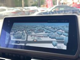 【メーカー純正ナビ】インテリアに溶け込むスタイリッシュな「専用設計」メーカーナビを装備♪視認性や操作性など基本性能にも優れ、より上質なカーライフをお楽しみいただけます。