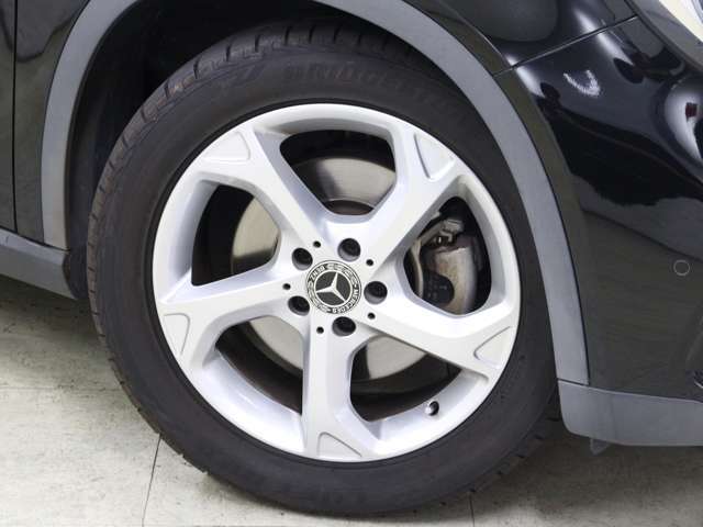 フォレストだからできる！トータルカーライフサポートが実現！販売だけでなく、車検・整備、保険、ローン、コーティング、板金・保険修理、パーツ販売や下取・買い替えまで一貫したサービス！