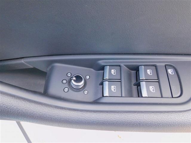 後期/黒革/バーチャルCP/ナビTVBカメラ/CarPlay/BTオーディオ/ヒーター付パワーシート/パドルシフト/Cソナー/パワーバックドア/LEDヘッド/ルーフレール/ACC/サイドアシスト/保証書
