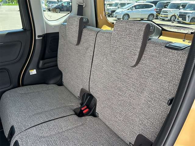 ☆★☆★保証継承致しますので、メーカー新車保証が付きます。初度登録から5年または100,000キロ保証。別途費用頂きます☆★☆★