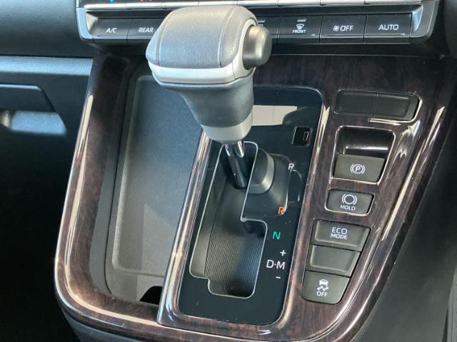 国産車から輸入車まで多様なお客様のニーズのお応えできるように、全国規模で豊富な在庫展開！車のことならWECARSへ！