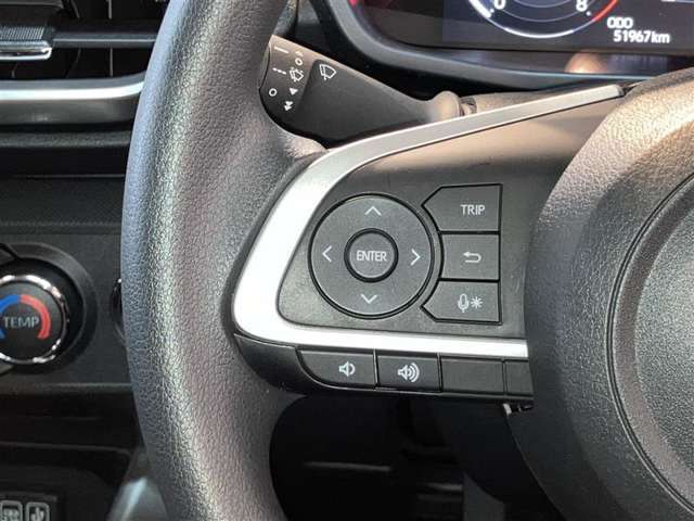 運転中のオーディオ操作はステアリングスイッチで！目線を外さないから安全性がUP♪