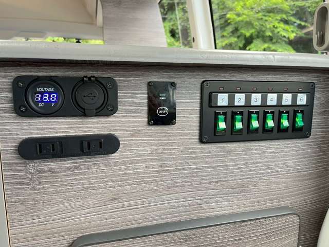 集中SW　電圧計　インバーターリモートSW