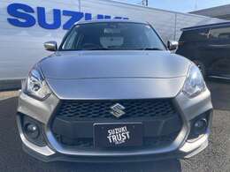 当店は新車、中古車販売をメインに車検、点検、鈑金、自動車保険、自動車用品取付など車に関することはすべて行います。ご質問等ございましたら電話にてお問い合わせください。ベテランスタッフがお答えします