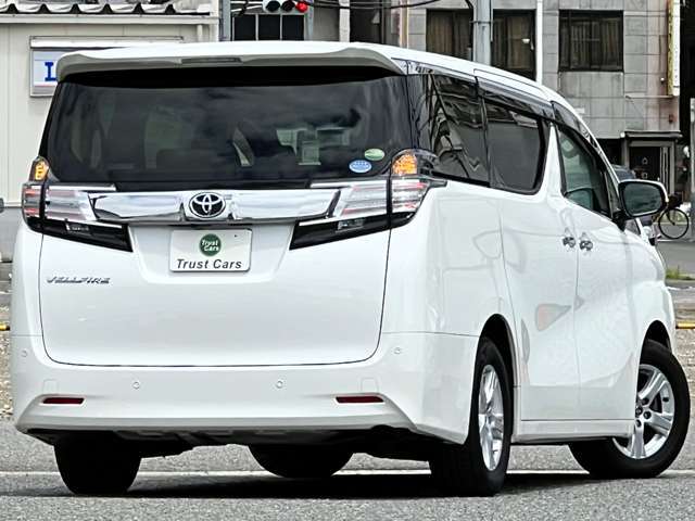 トヨタ社フラッグシップミニバン！アルファード兄弟車！