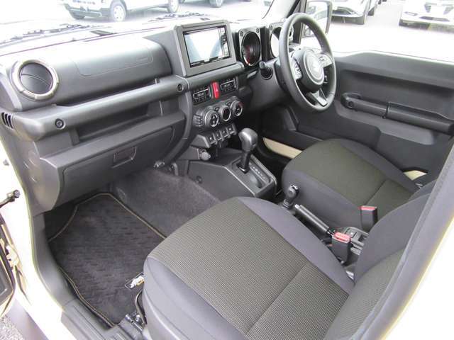 ☆新車、中古車、買取り、車検、整備、鈑金、保険、その他お車の事は何でもおまかせください☆　オリジナルメーカー　　0436-67-1700　まで！