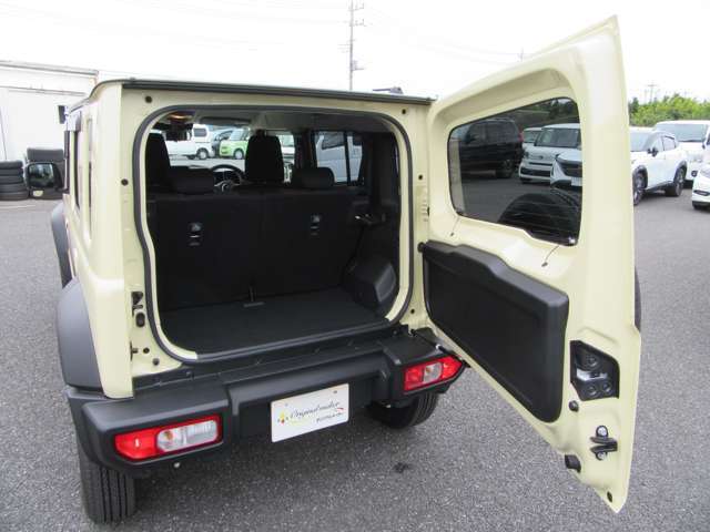 ☆常時店頭に総在庫台数150台以上を展示中！新しい車両も毎日入庫しております。是非一度ご来店ください☆お問い合わせは　オリジナルメーカー市原インター店　TEL　0436-67-1700　まで☆