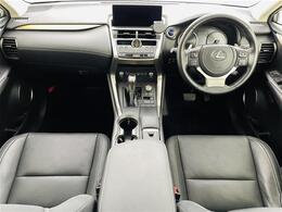 【インパネ全体】全方位で視界が広く、高い目線で運転もしやすいです！