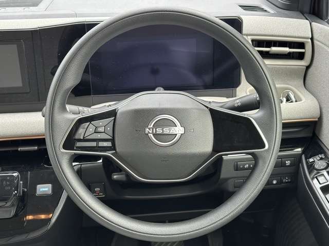 ★修復歴車一切ありません！それどころか、弊社の仕入在庫につきましては、フェンダー、ボンネット、ドアパネル等の交換歴、修理歴のある車両は基本的に仕入れを行いませんので高品質な車両のみ在庫で揃えています！