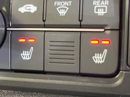 【シートヒーター】寒い日に重宝するシートヒーター！エアコンより早く温まってくれるので寒がりの人も安心ですね♪エアコンの温風は乾燥するから苦手、という方にもをおすすめです。