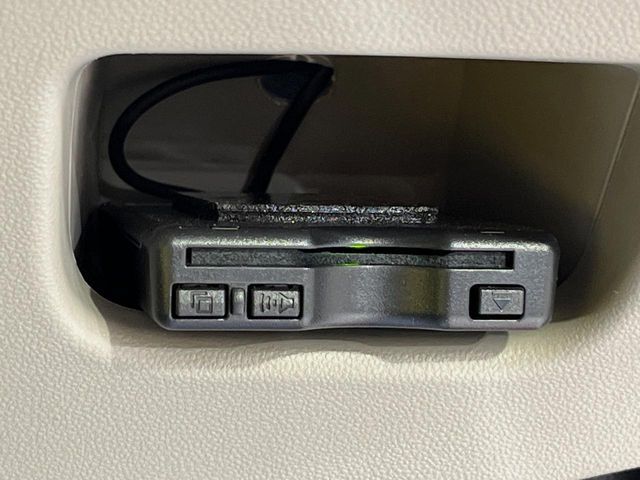 【ETC】高速道路の料金所をストレスなく通過！話題のスポットやサービスエリアに多い「スマートIC」利用時は必須のアイテムです。当店でセットアップを実施、ご納車当日からすぐにご利用いただけます！