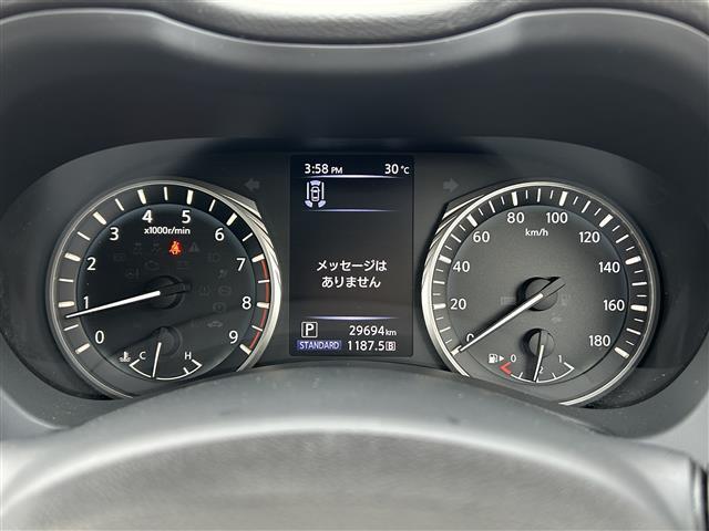 【スピードメーター】メーターがシンプルで見やすく運転しやすいですね！
