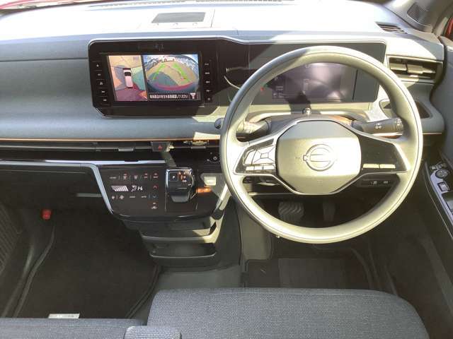 運転席回りです