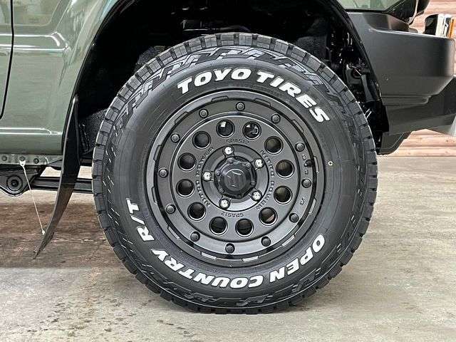納車時、整備記録簿付きます★点検項目、交換部品など記録簿によりスタッフよりご説明致します。また、自信のある車両状態だからこそ『全車保証付』でご提供しております。（経過年数によって保証期間が異なります）