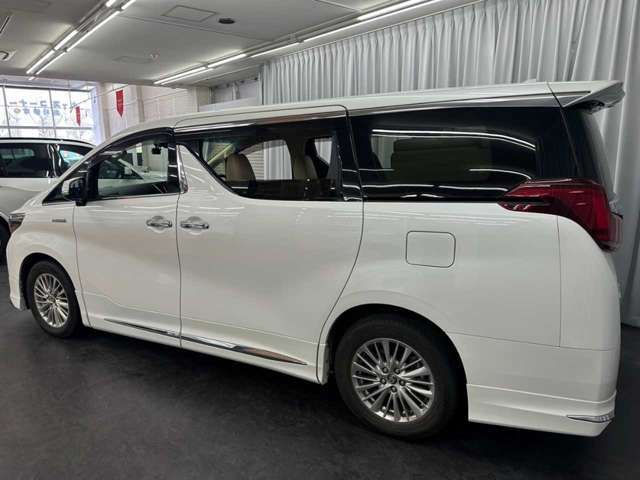 中古車はもちろん各種国産メーカーの新車も取り扱っております！ぜひご相談ください！