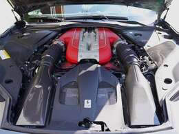 V型12気筒DOHC エンジン 6495cc