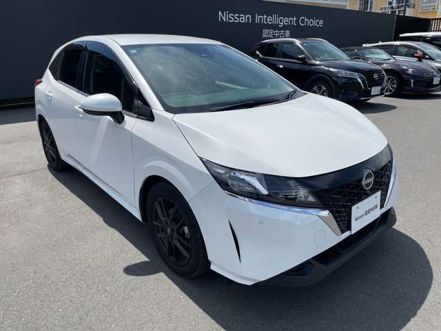 人気のグレードのお車ですので、お問い合わせはお早めに。TEL：042-721-8123