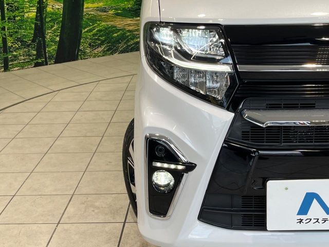 【LEDヘッドライト】悪天候や夜間走行時も良好な視界を確保し安心して運転できる高輝度LEDヘッドライトを装備！点灯速度が早く、消費電力も抑えられています。