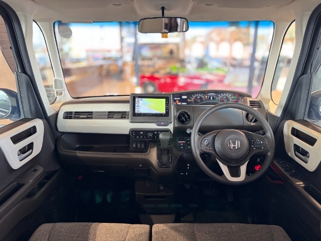 Honda認定中古車は3つの安心をお約束◎1.【Hondaのプロが整備した安心】2.【第三者機関チェックした安心】3.【購入後もHondaが保証する安心】ディーラークオリティーをご提供いたします☆
