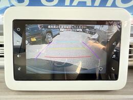 バックモニター付きのモニターオーディオです。