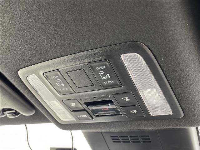 【天井】『天井』の画像になります。写真の内容に関してご不明点、ご質問等がございましたらお気軽にガリバー店舗までお問い合わせください。