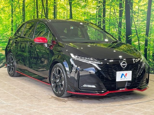 大好評のボディコーティング「弾スプラッシュコート」もご納車までに施工可能。通常のガラスコートと異なる、耐久年数6年の無機質ガラスコーティングが、ボディをキレイな状態に保ってくれます。