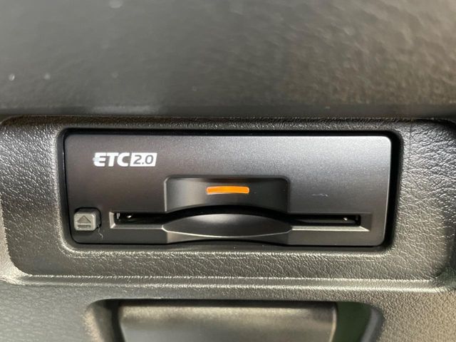 【ETC】高速道路の料金所をストレスなく通過！話題のスポットやサービスエリアに多い「スマートIC」利用時は必須のアイテムです。当店でセットアップを実施、ご納車当日からすぐにご利用いただけます！