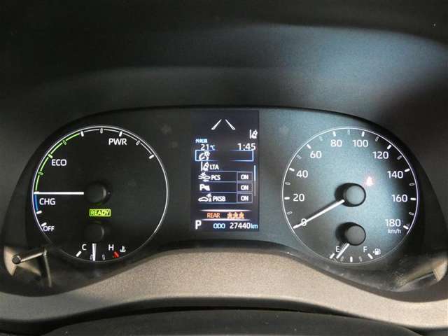 ディスプレイ付きで車両情報が一目で確認が可能です。