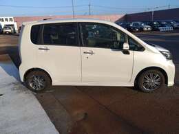 ☆☆グループ店総在庫3000台☆☆きっと見つかるあなただけのお車ヾ（ゝ∀・。）得々プラン実質年率3.9％～をはじめ　「どんなクルマも10万！下取りキャンペーン！」不動車や事故現状車も詳しくはスタッフ迄